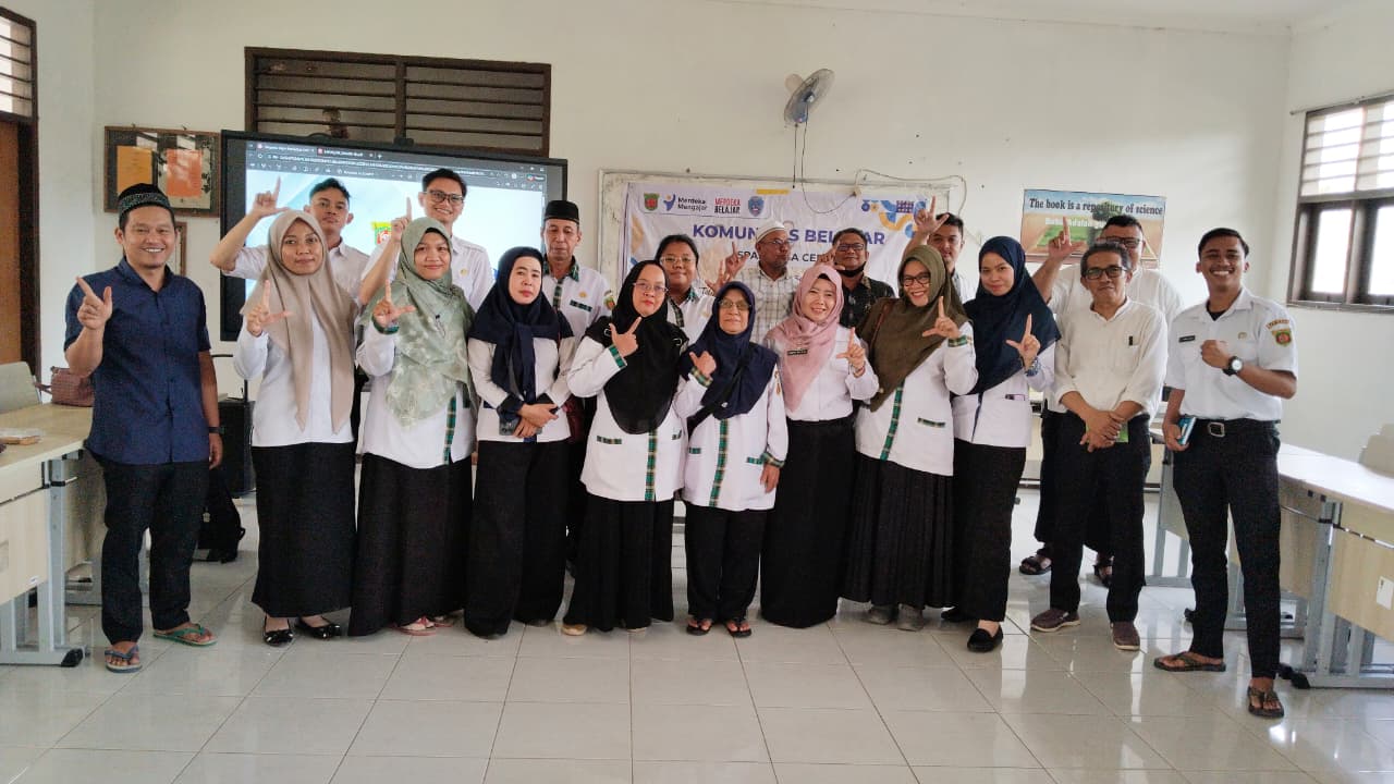 Sharing ilmu sesama guru SMP Negeri 23 Samarinda